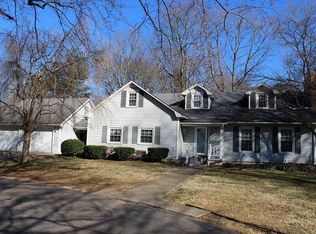 2916 Smallhouse Rd, Bowling Green, KY 42104