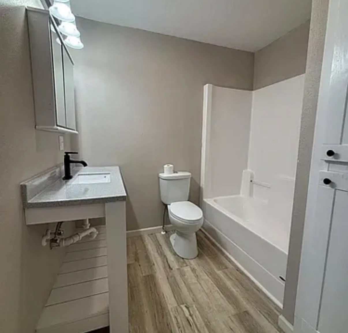 3 bed, 1500 sqft, $2,000 — Photo 4