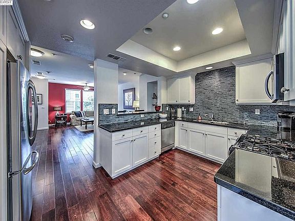 5th image of 6242 Boulder Ln