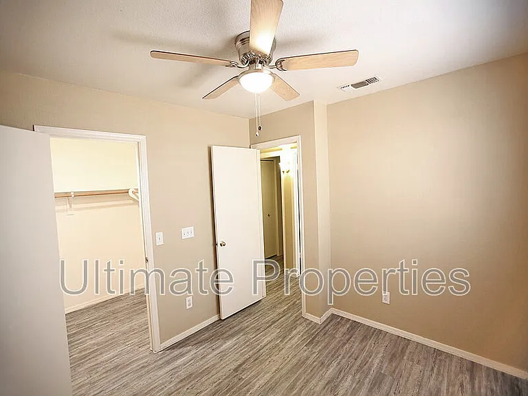 9903 N 77th Ave — Photo 13