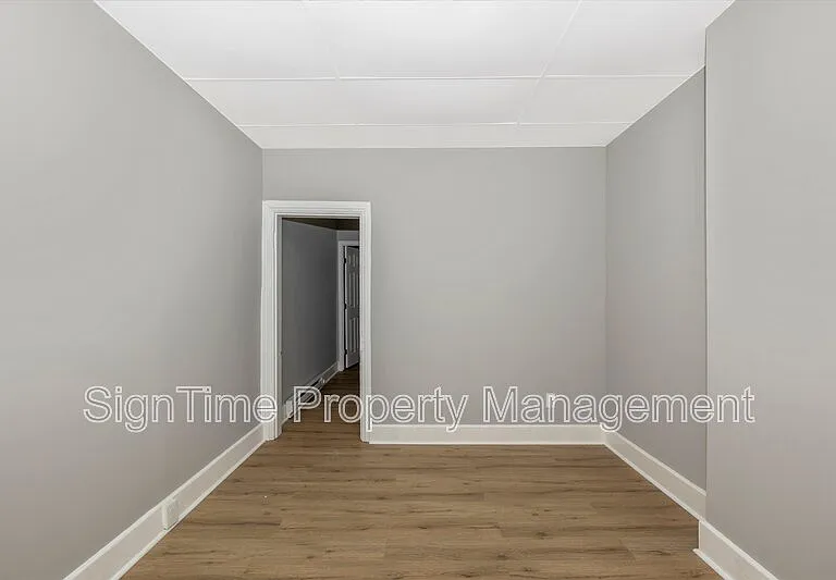 114 N Conococheague St — Photo 8