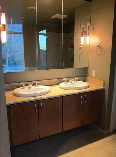 Master Bath w/ Dual Sinks