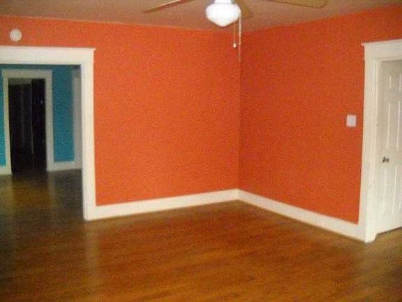 UNIT 1 LIVINGROOM