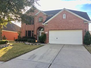 2520 Sunlight Ln, Pearland, TX 77584