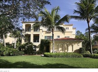 2813 Tiburon Blvd E APT 101, Naples, FL 34109