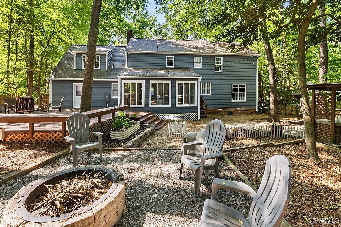 13608 Winterberry Rdg