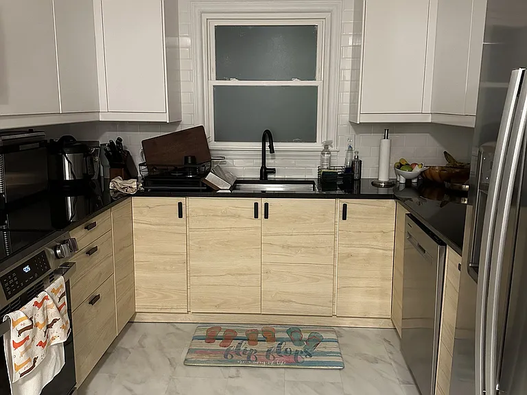 117 Marine Dr — Photo 7