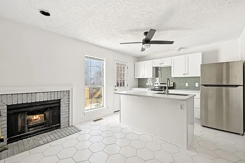 217 Walton Ferry Rd #108 Photo 1