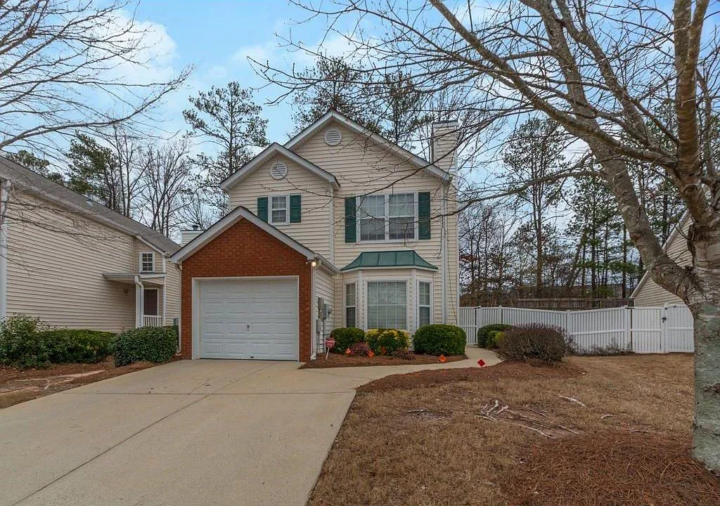 13496 Aventide Ln — Photo 1