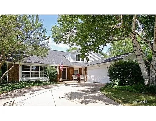 3330 Maple Leaf Dr photo 1