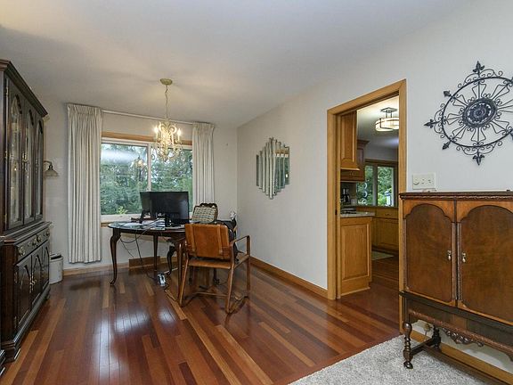 5th image of 7420 N Longview AVENUE