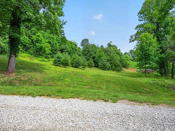 42nd image of 1313 Grinders Mill Rd