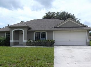 212 SW Ewing Ave, Port Saint Lucie, FL 34983