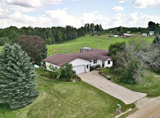15680 190th Ave, Leroy, MI 49655