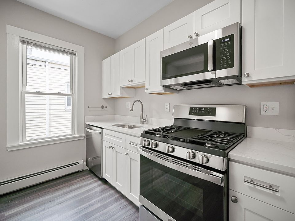 1st image of 19 Crowell St #2