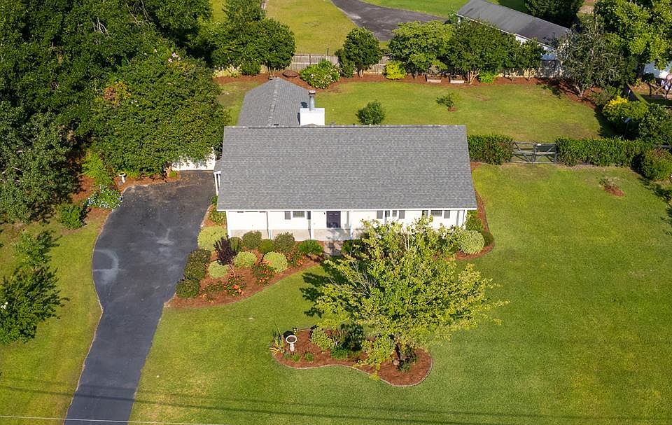 1st image of 151 Knotty Pine Dr