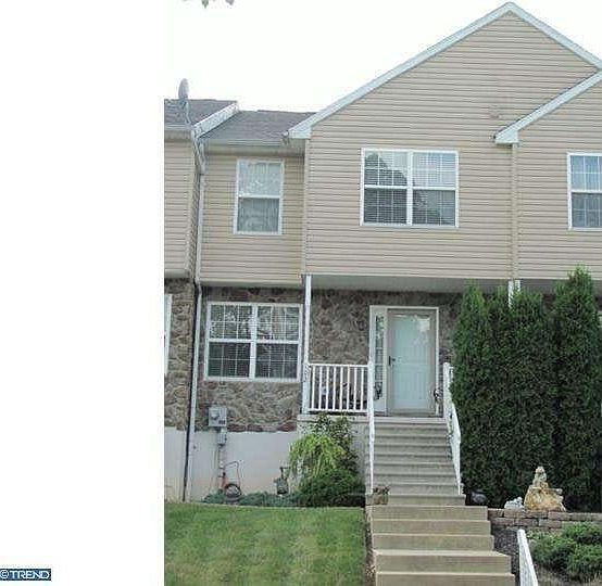 1st image of 102 Werner St