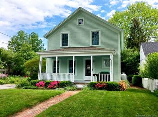 6 Eldridge St, Groton, CT 06355