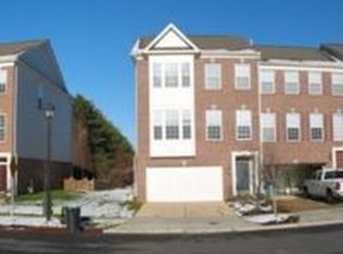 72 Two Rivers Dr, Edgewater, MD 21037