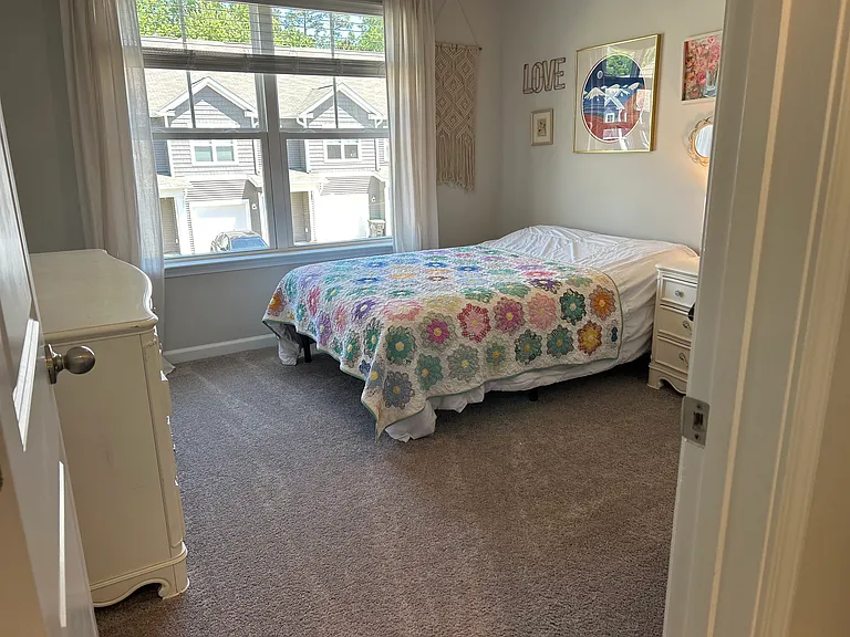3647 Roseblossom Dr — Photo 31