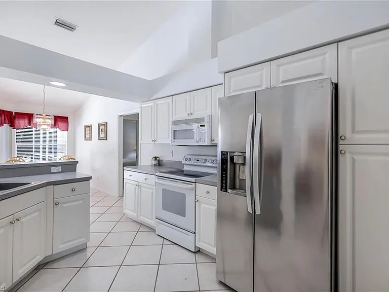 5110 Brixton Ct — Photo 6
