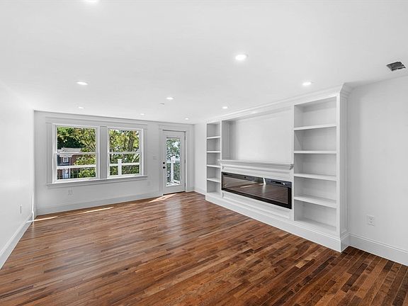 4th image of 58 Granite St #4