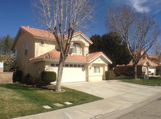 1715 Mesa Dr, Lancaster, CA 93535