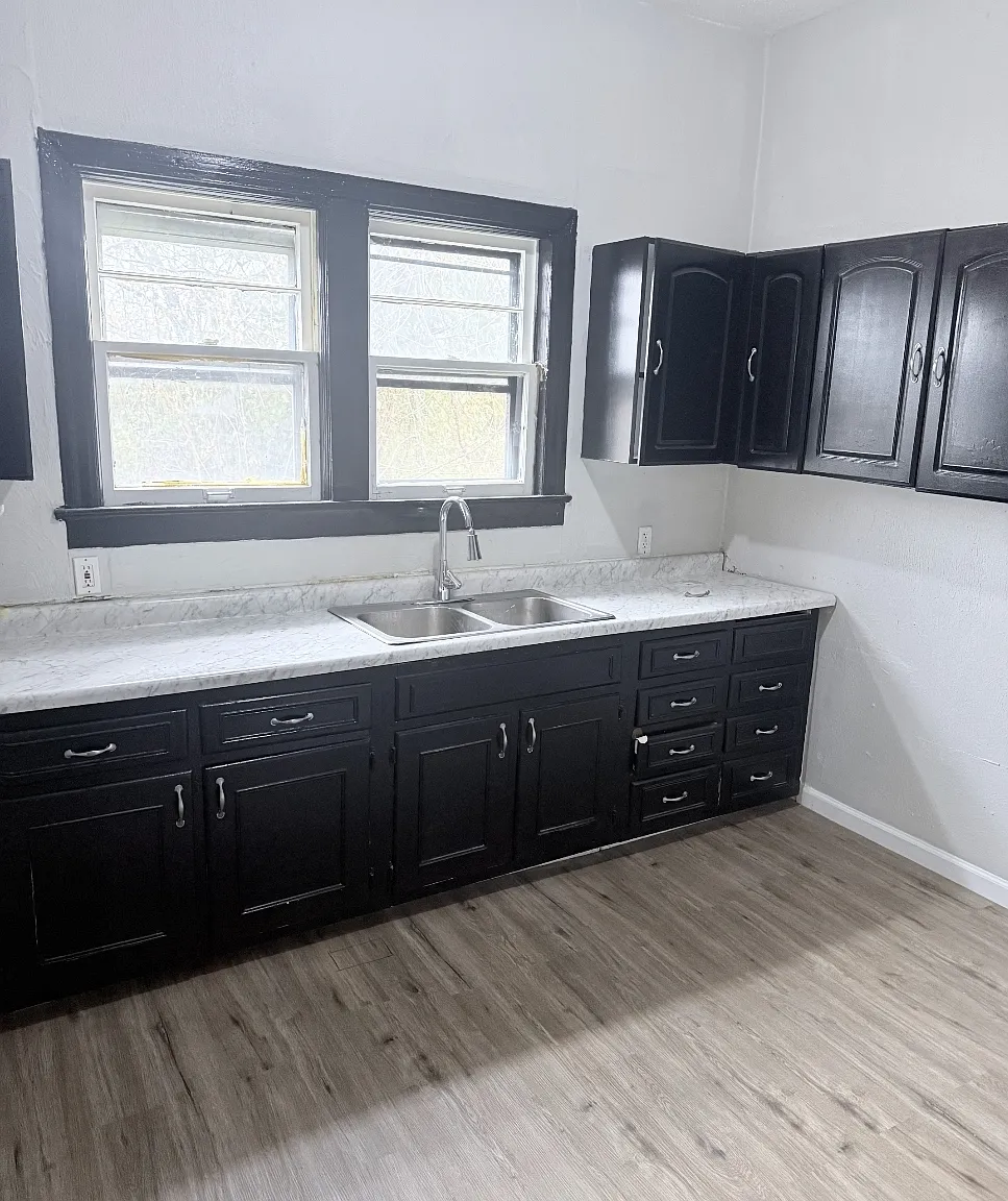 3 bed, 1744 sqft, $1,350 — Photo 3