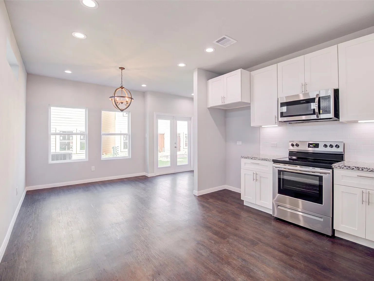 3 bed, 2.5 bath, 1274 sqft, $1,750 — Photo 4