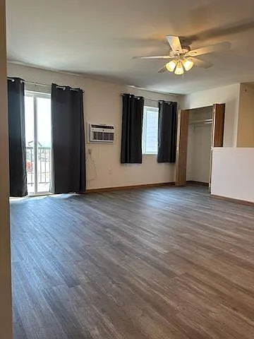 922 Adams Ct #802 — Photo 4