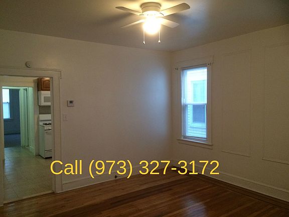 4th image of 137 Carolina Ave