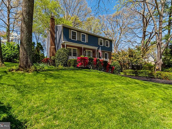 3rd image of 16063 Laconia Cir