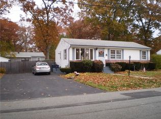 151 Pinegrove Ave, Warwick, RI 02889