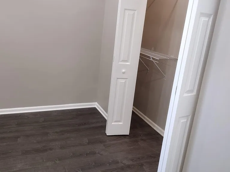 1838 S May St #1R — Photo 9