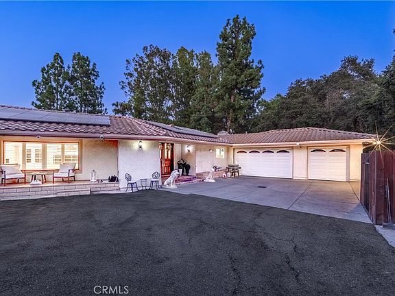 5th image of 2484 Cameron Ave