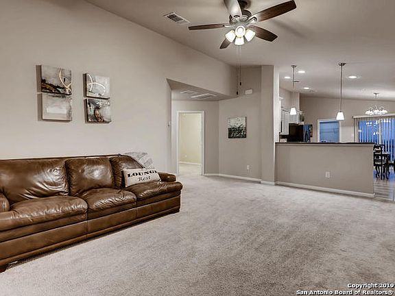 5th image of 754 Wolfeton Way