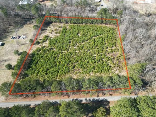 1 Bowen St, Tuscumbia, AL 35674