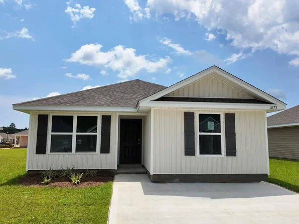 6573 Firefly Dr, Milton, FL 32583