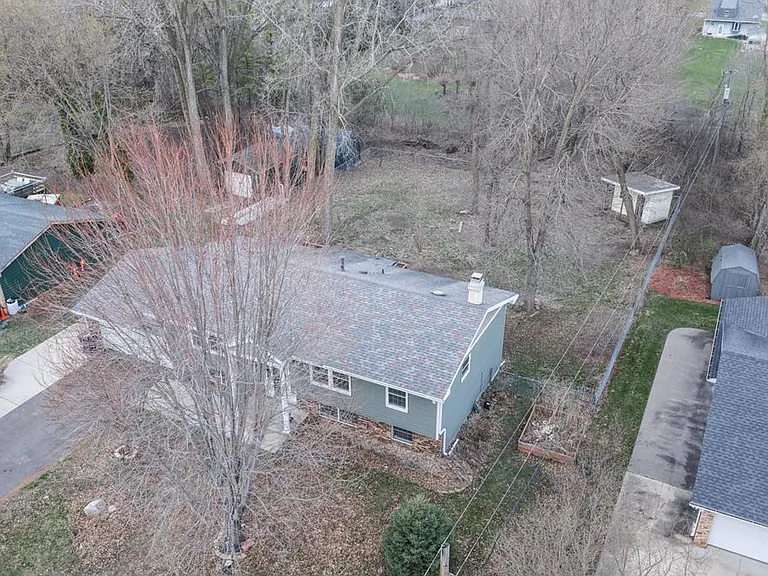 919 Forest Dr — Photo 21