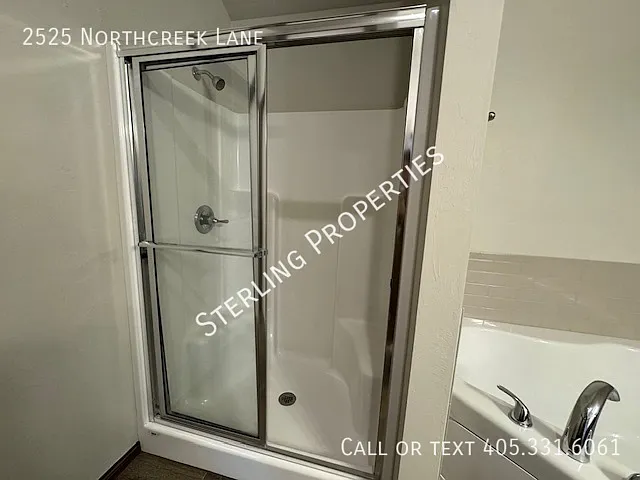 2525 Northcreek Ln — Photo 7