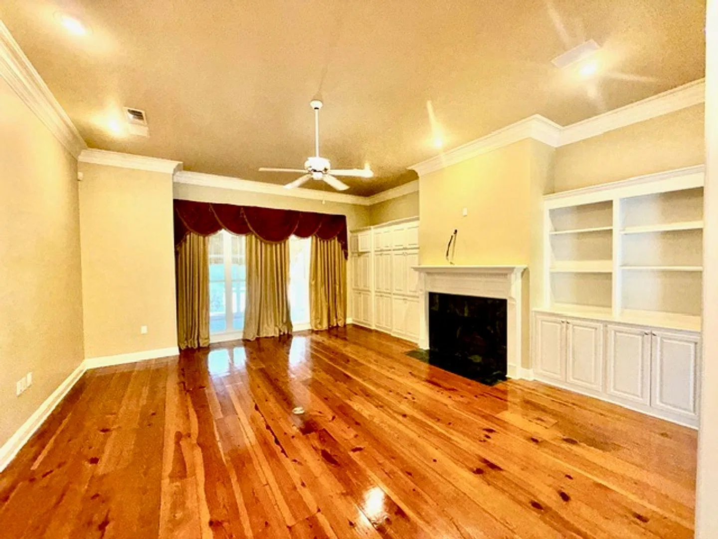 Five Oaks Subdivision — Photo 4