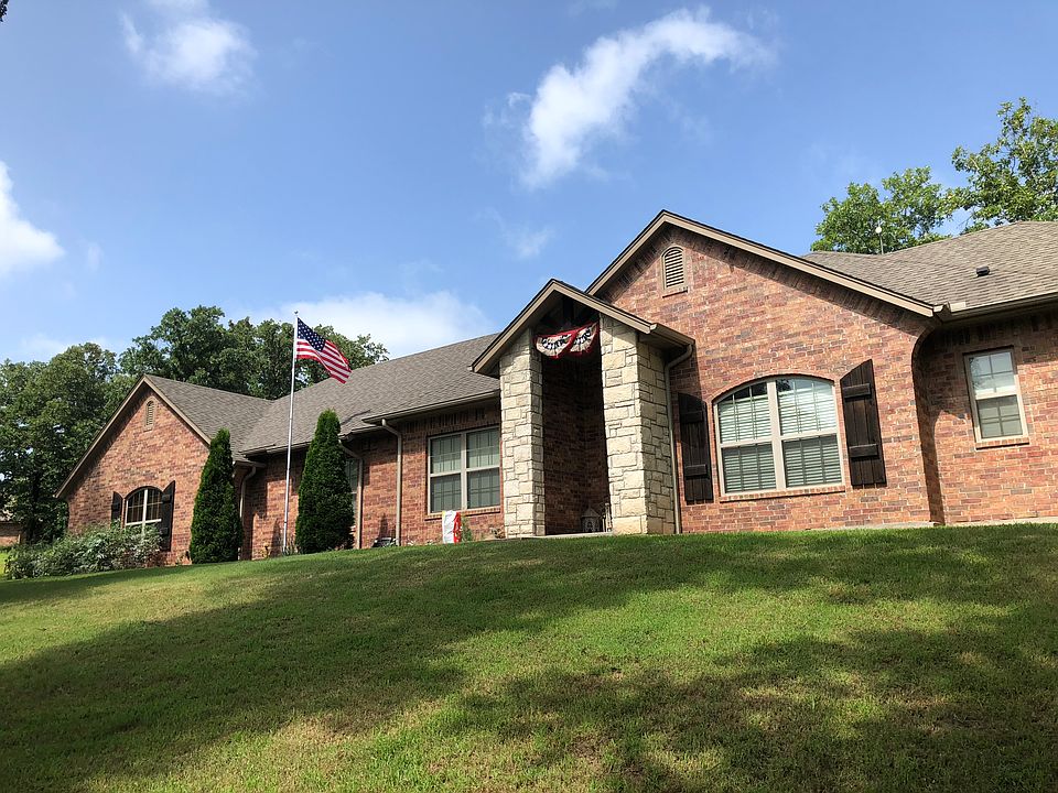 1st image of 19565 Dove Ln