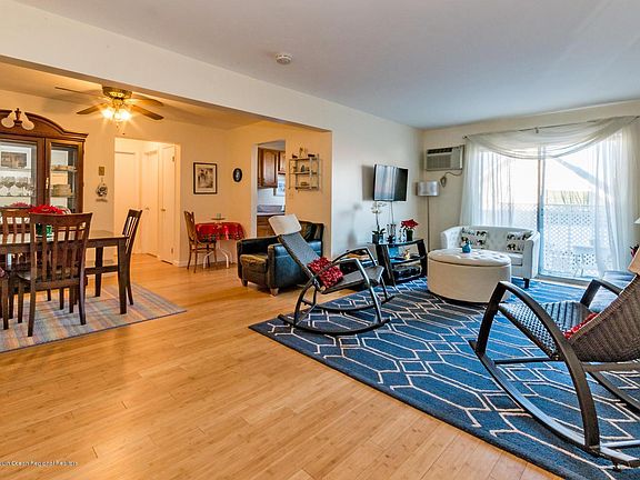2nd image of 66 Whitefield Ave APT 126