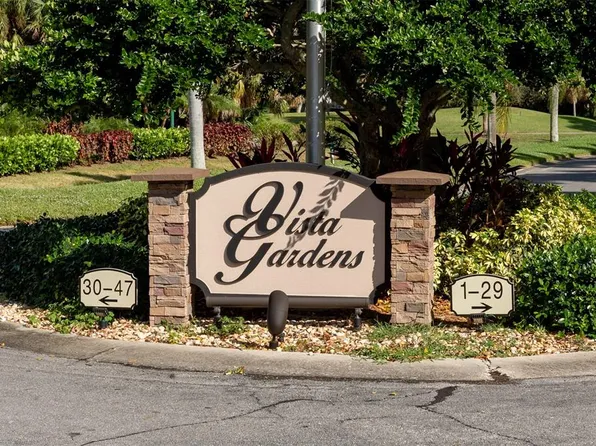 33 Vista Gardens Trl, Vero Beach, FL