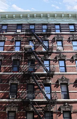 Rented by KVNY Soho | media 12