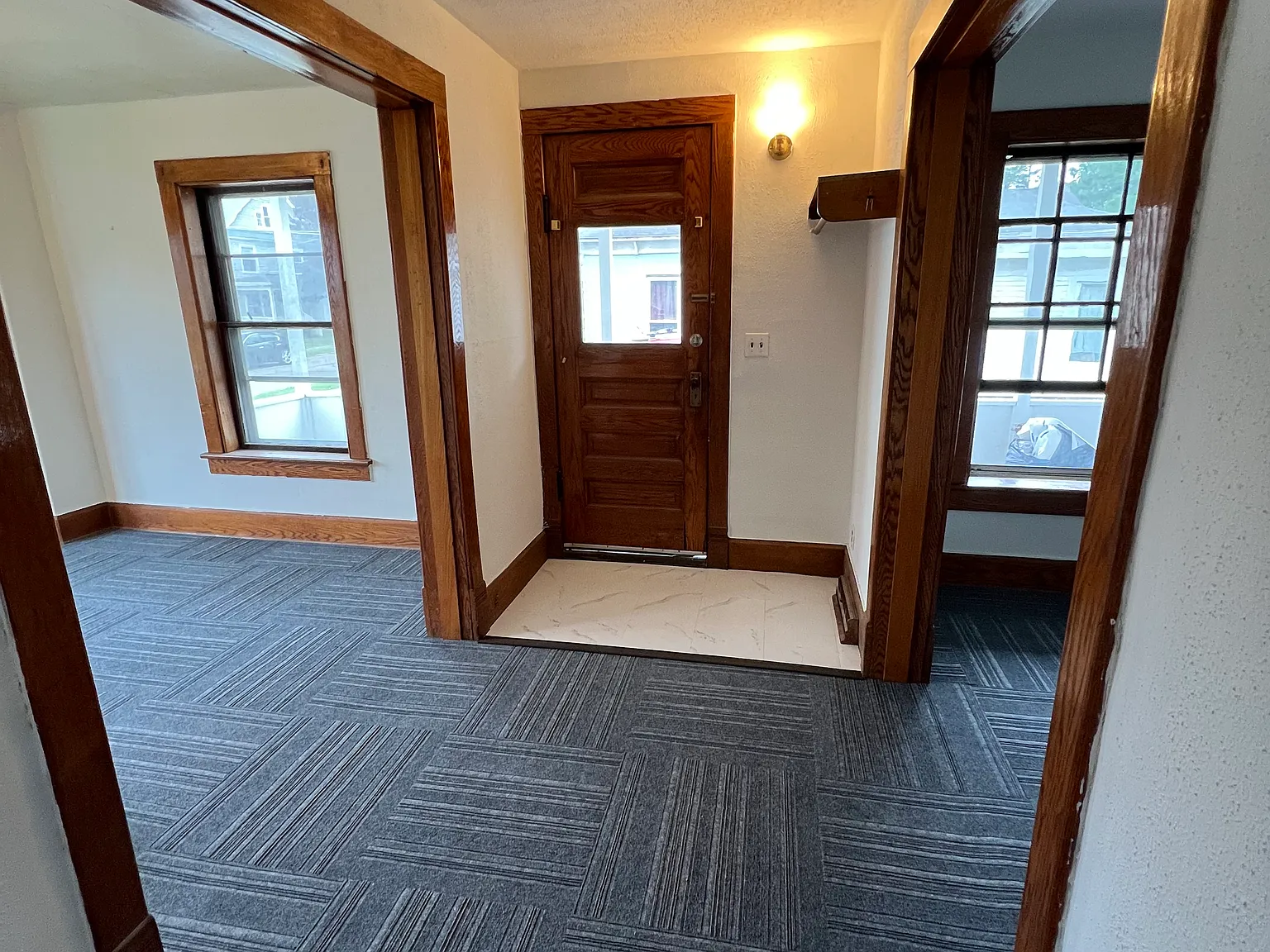 4 bed, 1400 sqft, $1,300 — Photo 3