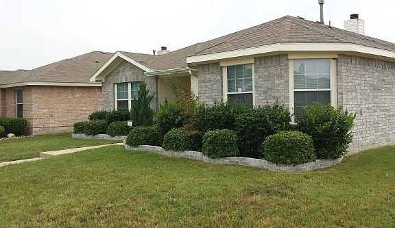 4th image of 2704 Murphy Dr