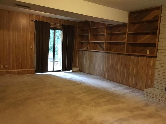 4th image of 3341 NE Arrowhead Dr