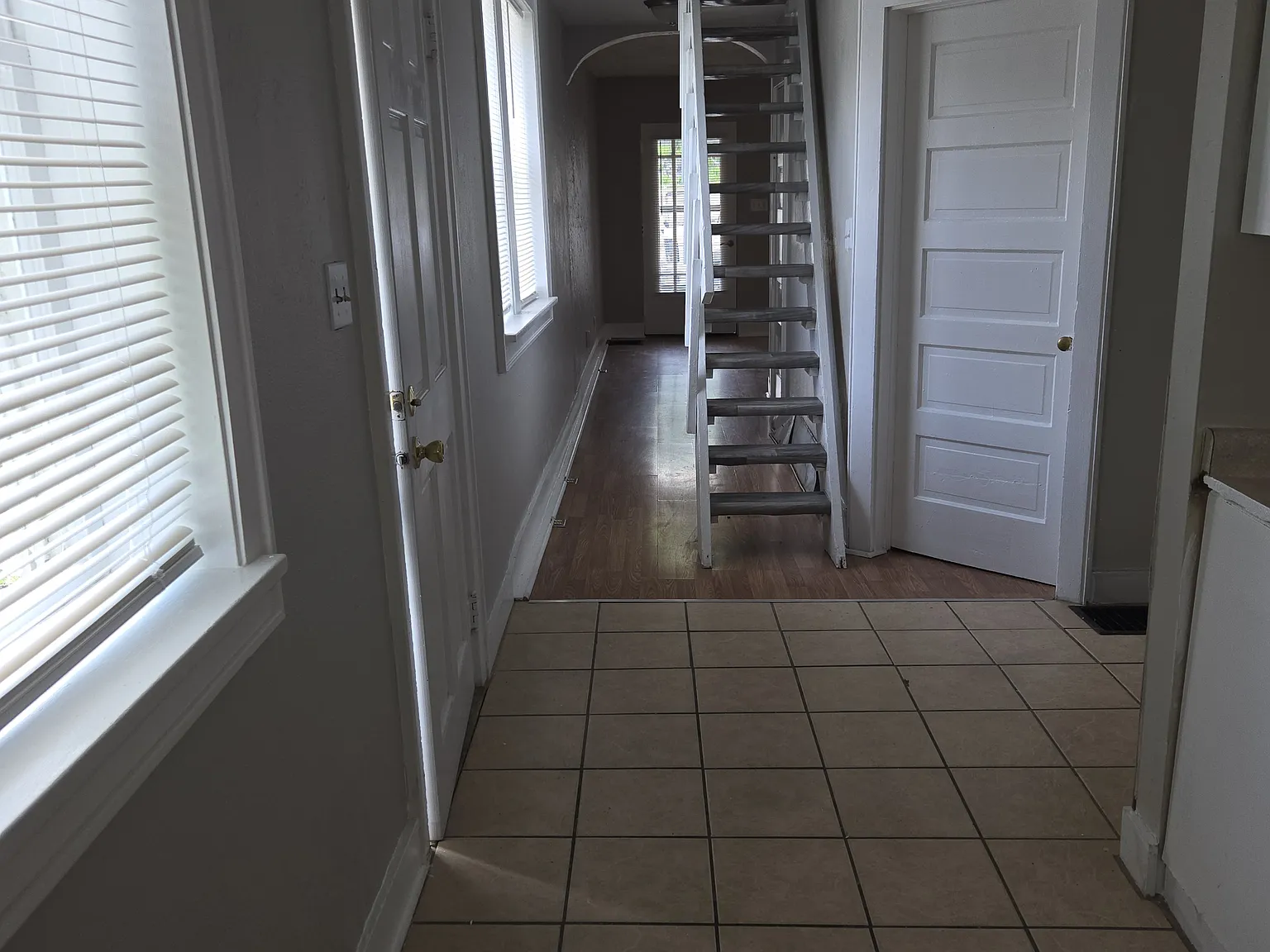 2 bed, 1335 sqft, $875 — Photo 2