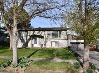 208 S Buchanan Ave, Pierre, SD 57501